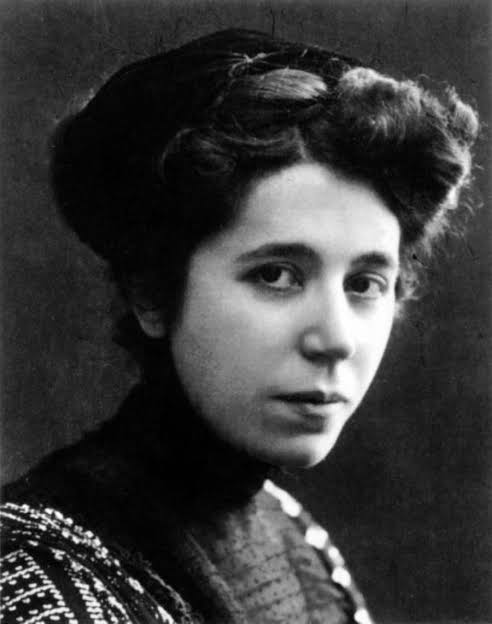 Retrato de María de la O Lejárraga